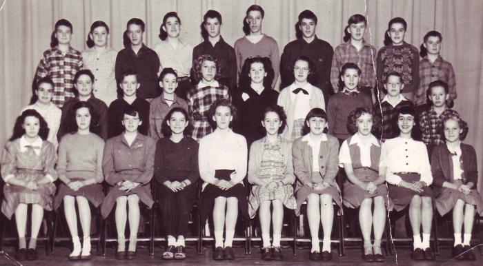 Class of 1952 8th grade picture